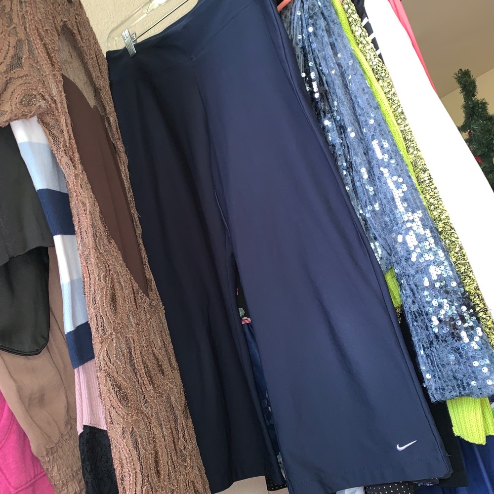 Nike Capri workout pants